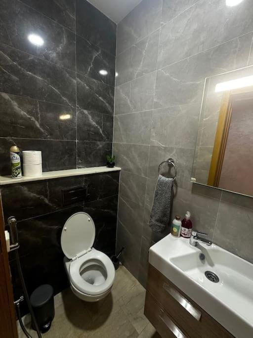 Appt Standing - Bay Apartment